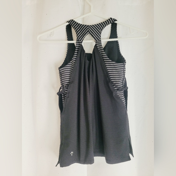 IVIVVA GIRLS By LULULEMON SZ12 - Picture 2 of 6